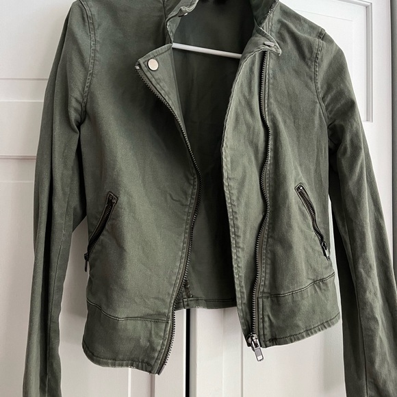 Divided Jean Jacket  Size 2 - Picture 4 of 6